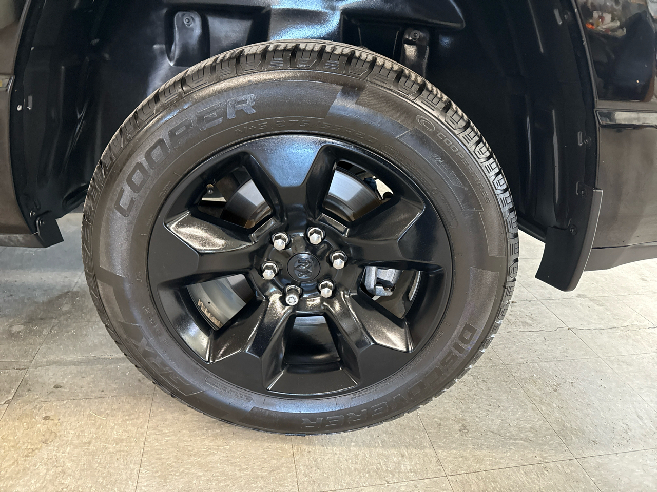 RAM 1500 Big Horn Crew Cab 4WD 2019 RAM 1500 Big Horn Crew Cab 4WD 2019