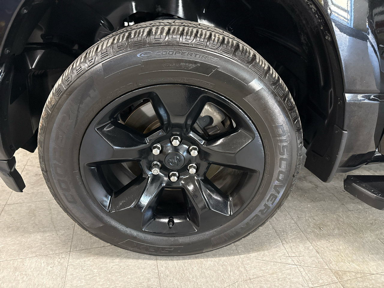 RAM 1500 Big Horn Crew Cab 4WD 2019 RAM 1500 Big Horn Crew Cab 4WD 2019