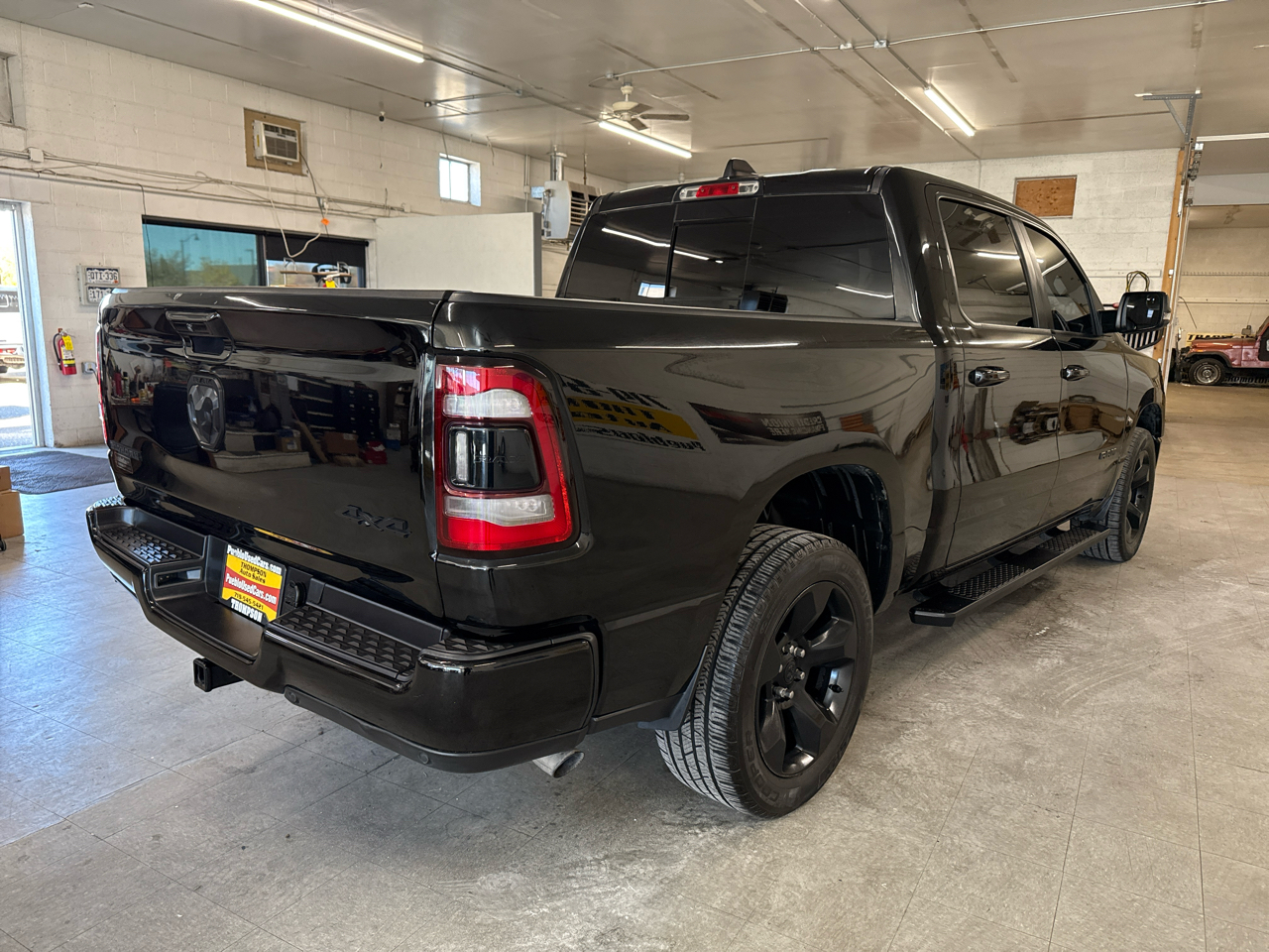 RAM 1500 Big Horn Crew Cab 4WD 2019 RAM 1500 Big Horn Crew Cab 4WD 2019