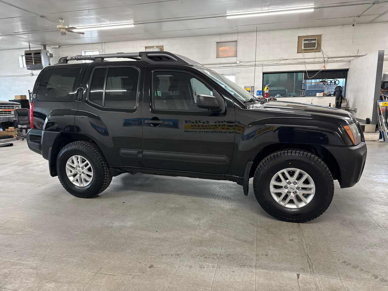 Nissan Xterra S 4WD 2013