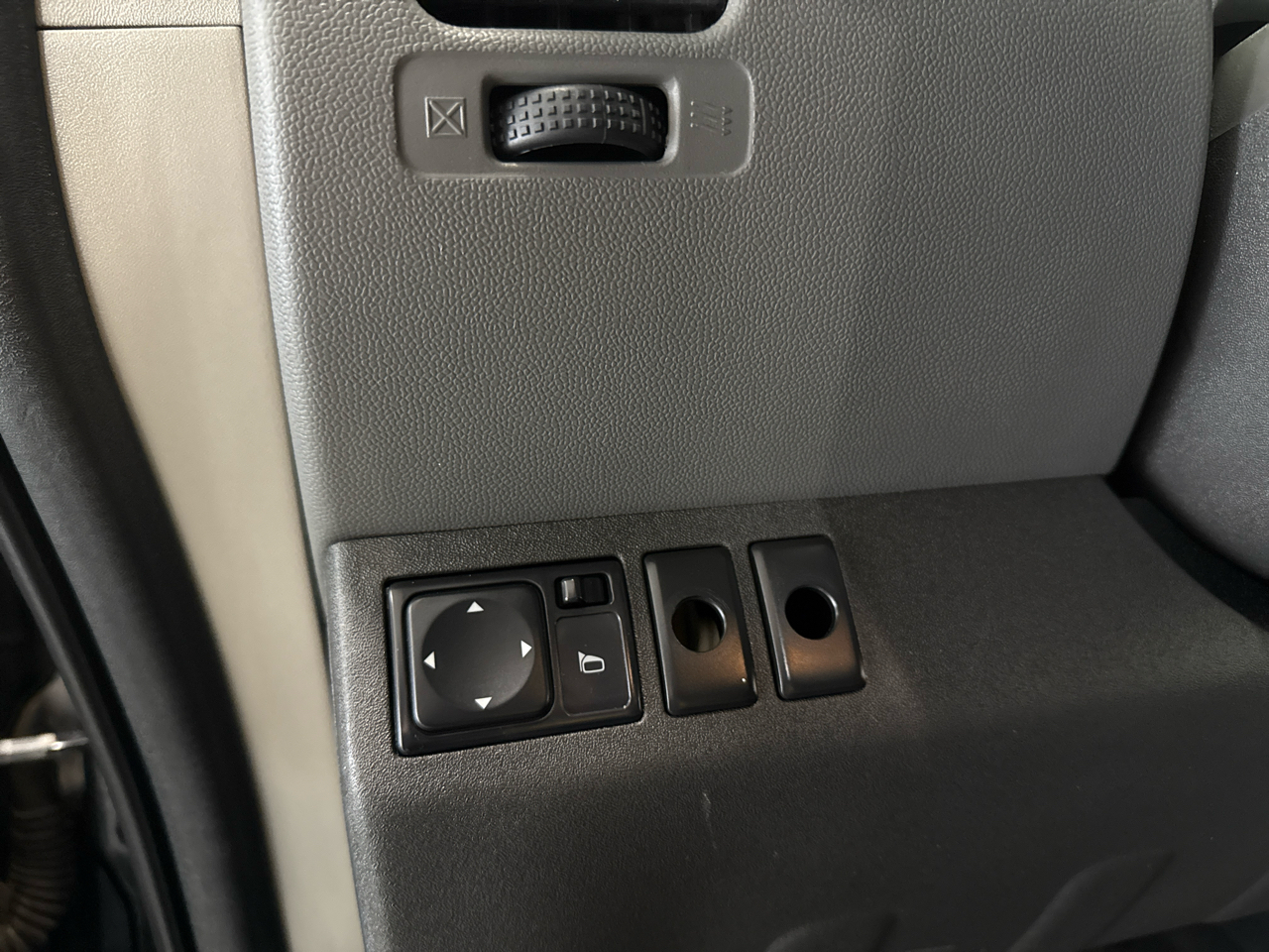 Nissan Xterra S 4WD 2013