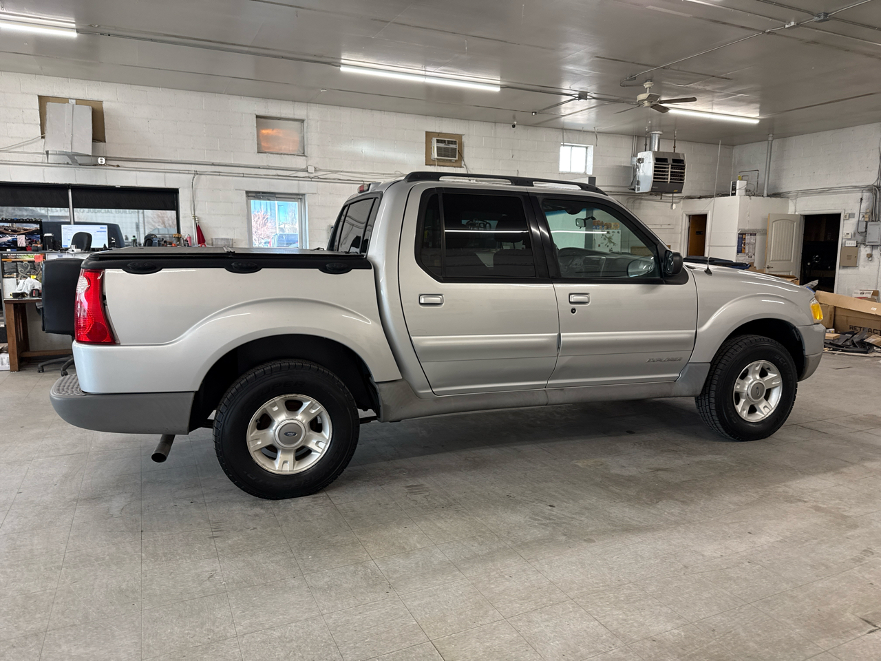 Ford Explorer Sport Trac XLT 4WD 2002