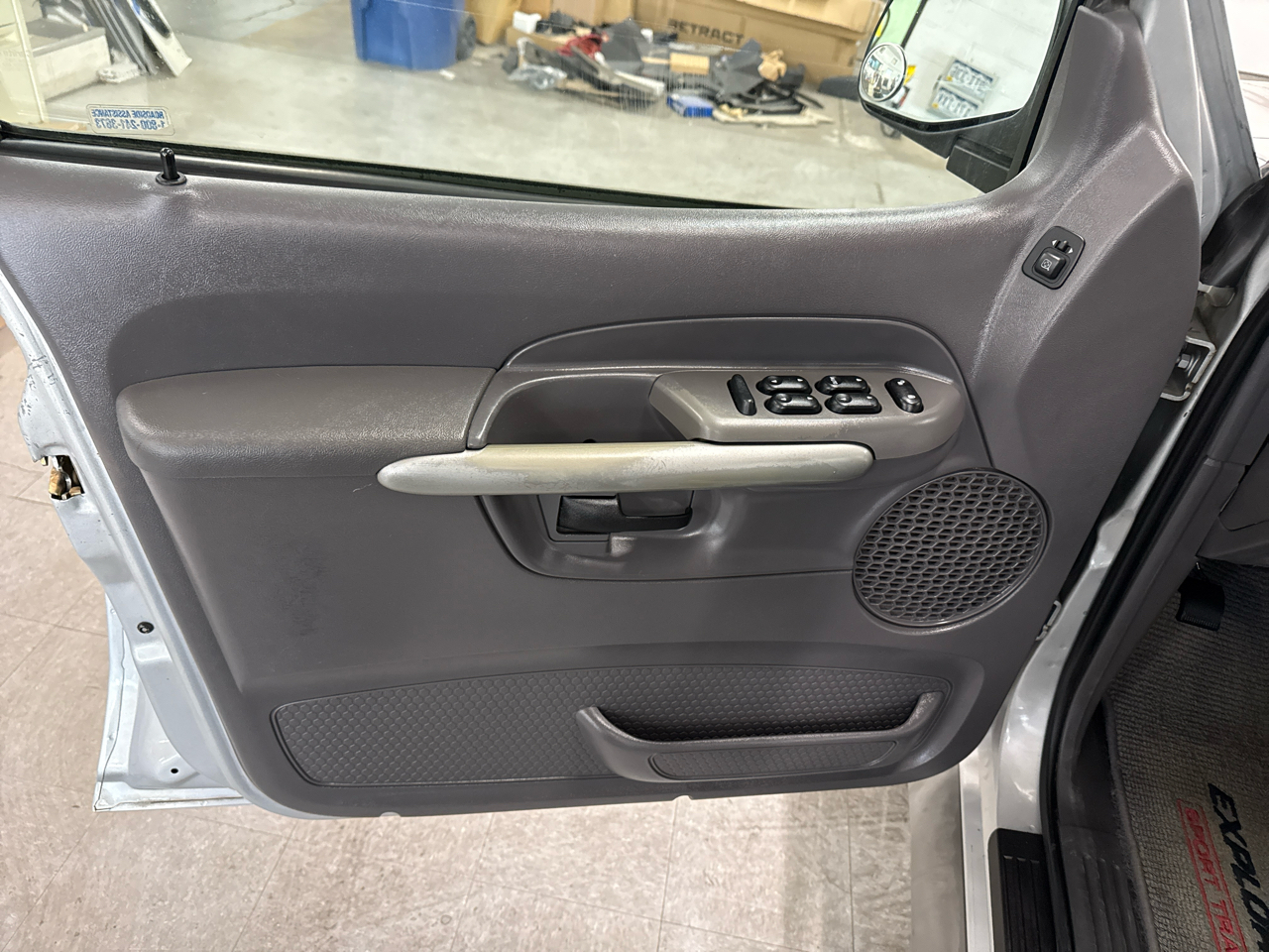 Ford Explorer Sport Trac XLT 4WD 2002