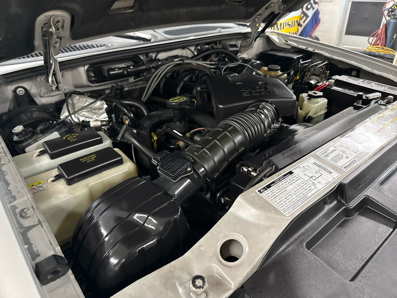 Ford Explorer Sport Trac XLT 4WD 2002