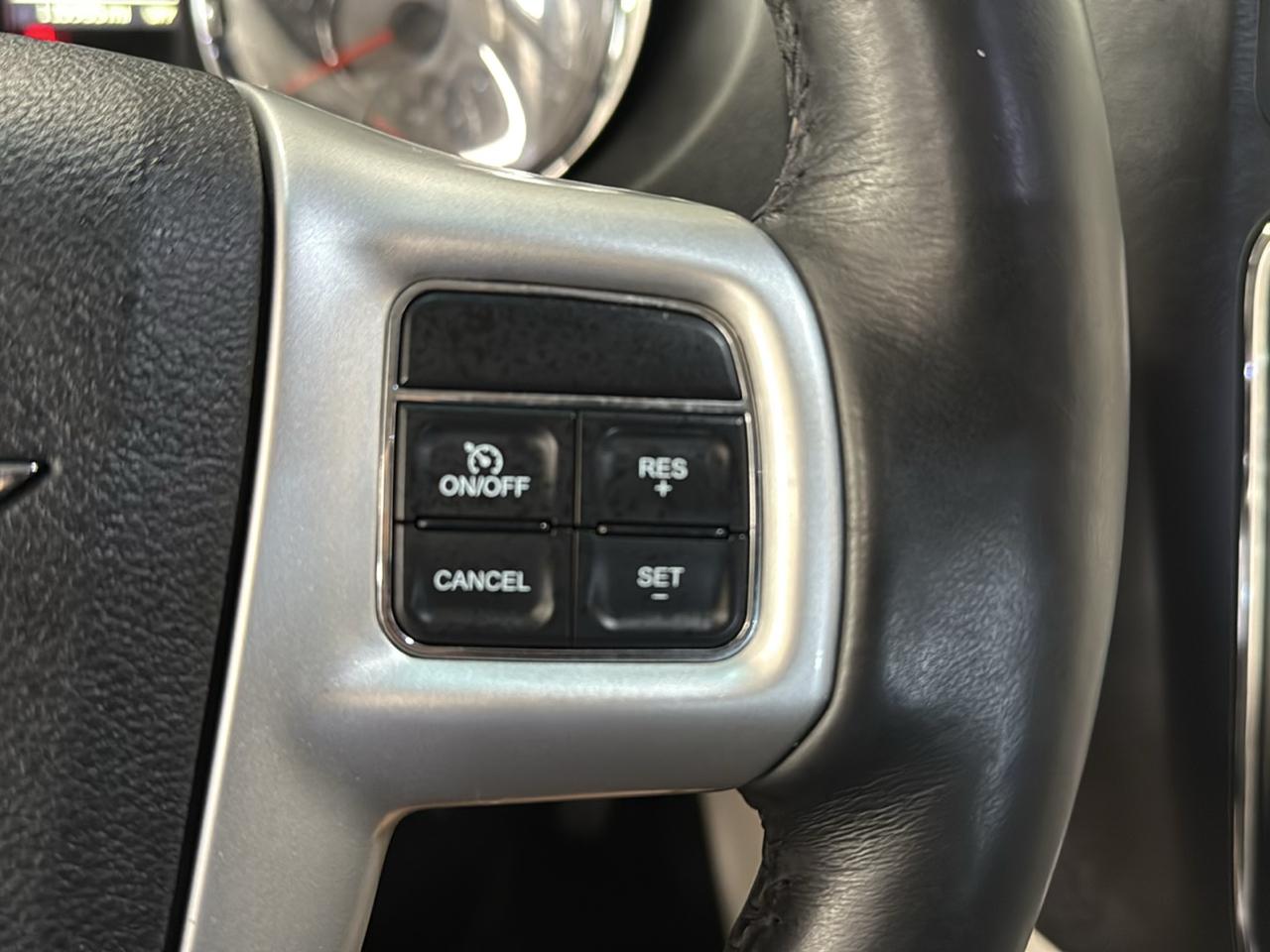 Chrysler Town & Country Touring-L 2016