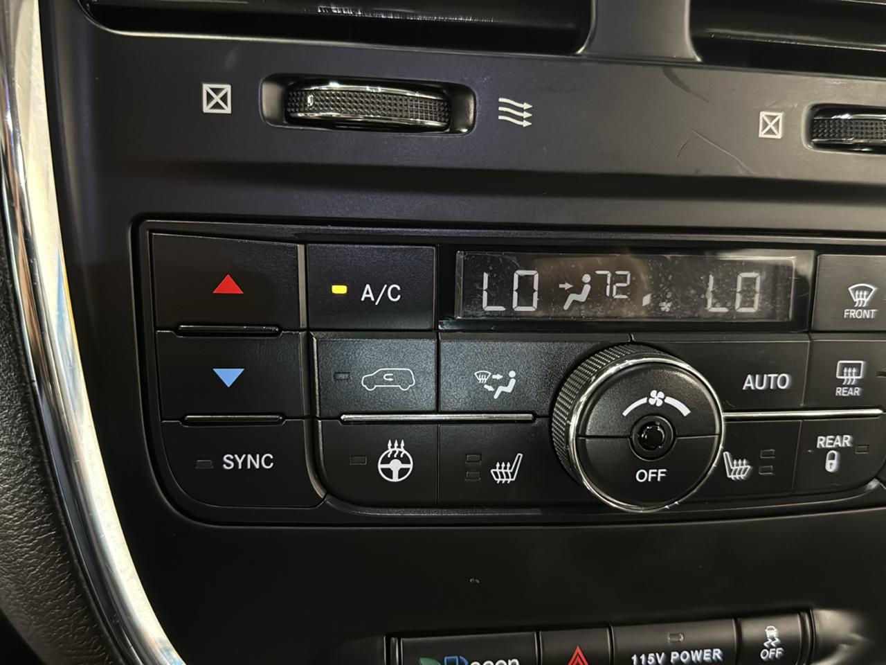 Chrysler Town & Country Touring-L 2016