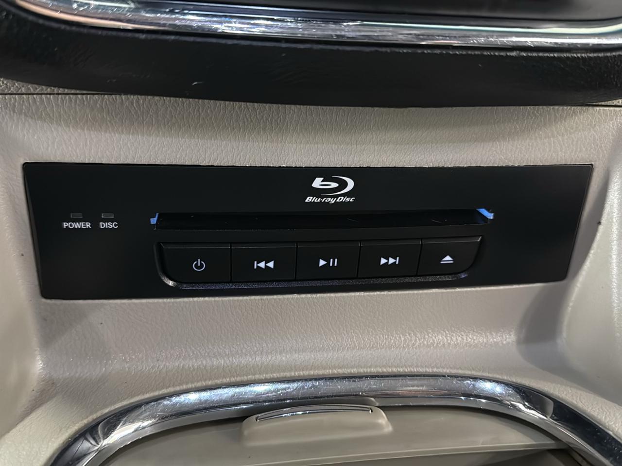 Chrysler Town & Country Touring-L 2016
