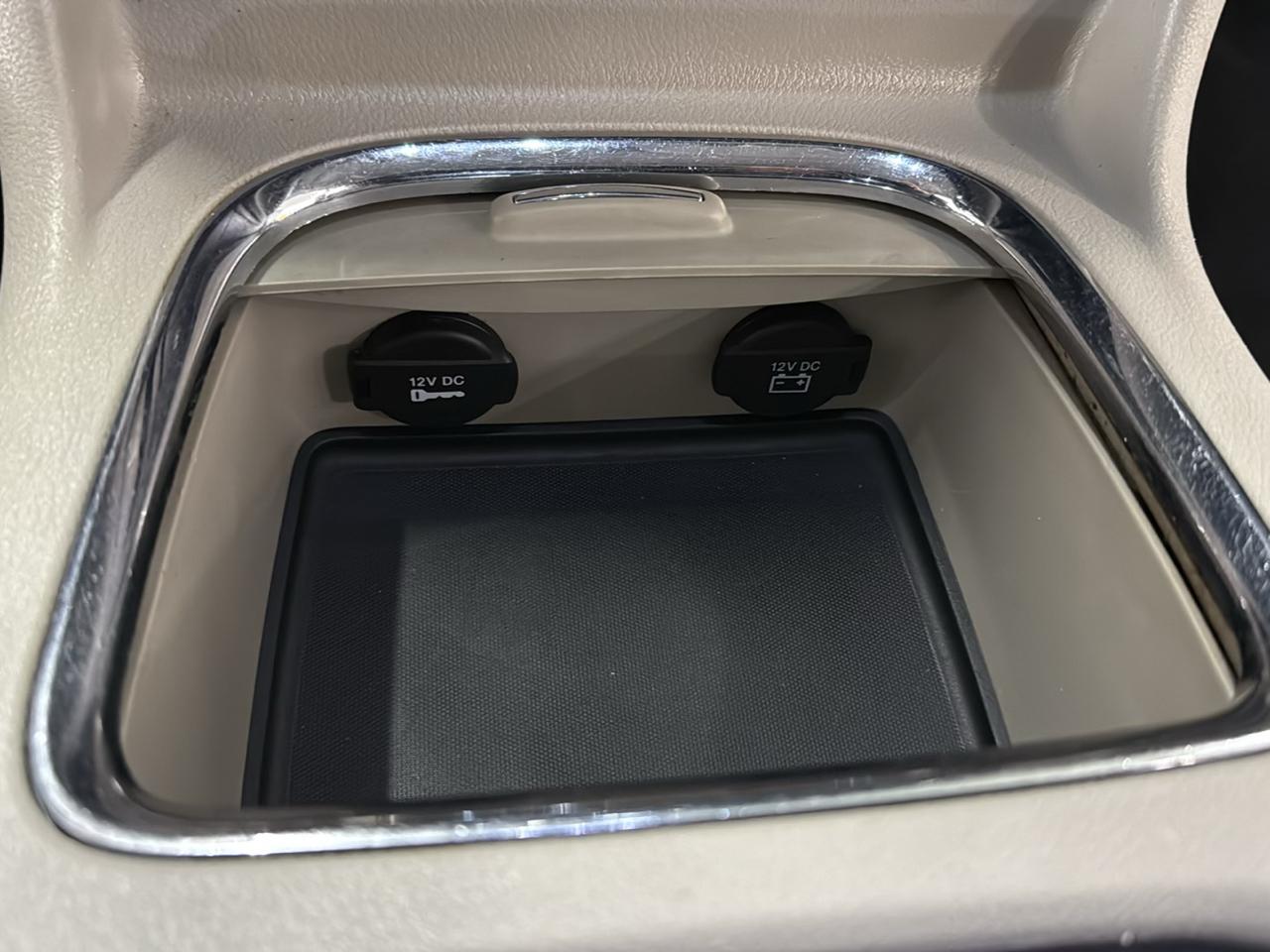 Chrysler Town & Country Touring-L 2016