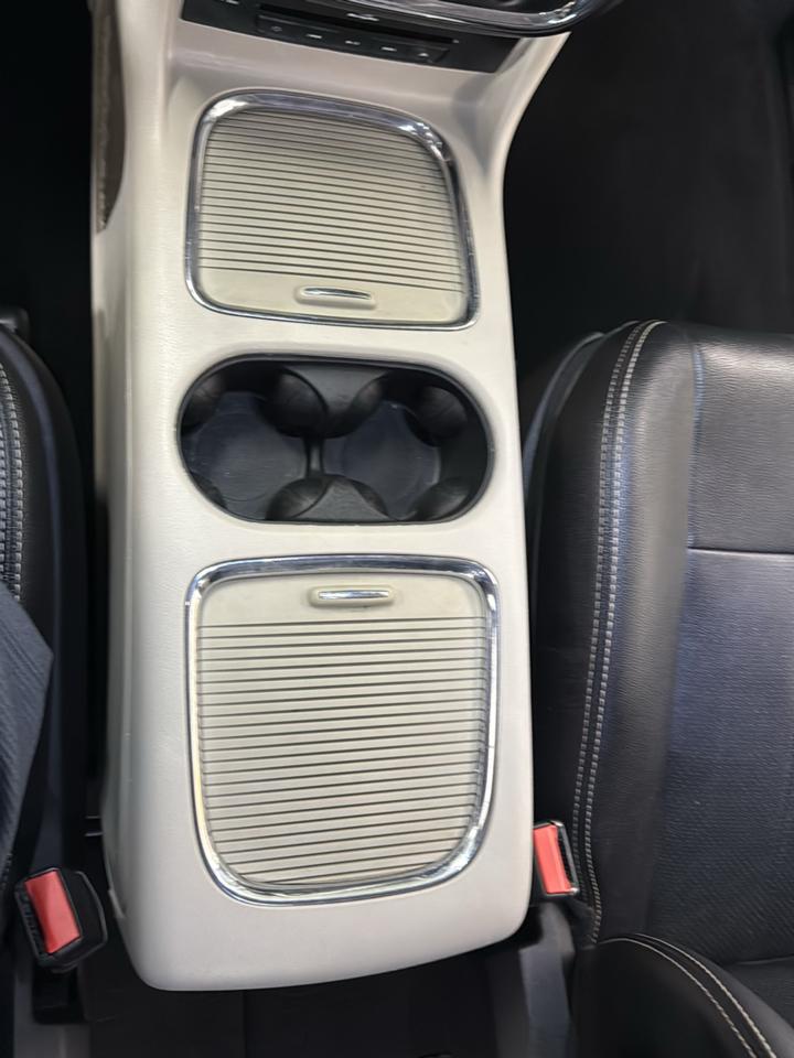 Chrysler Town & Country Touring-L 2016