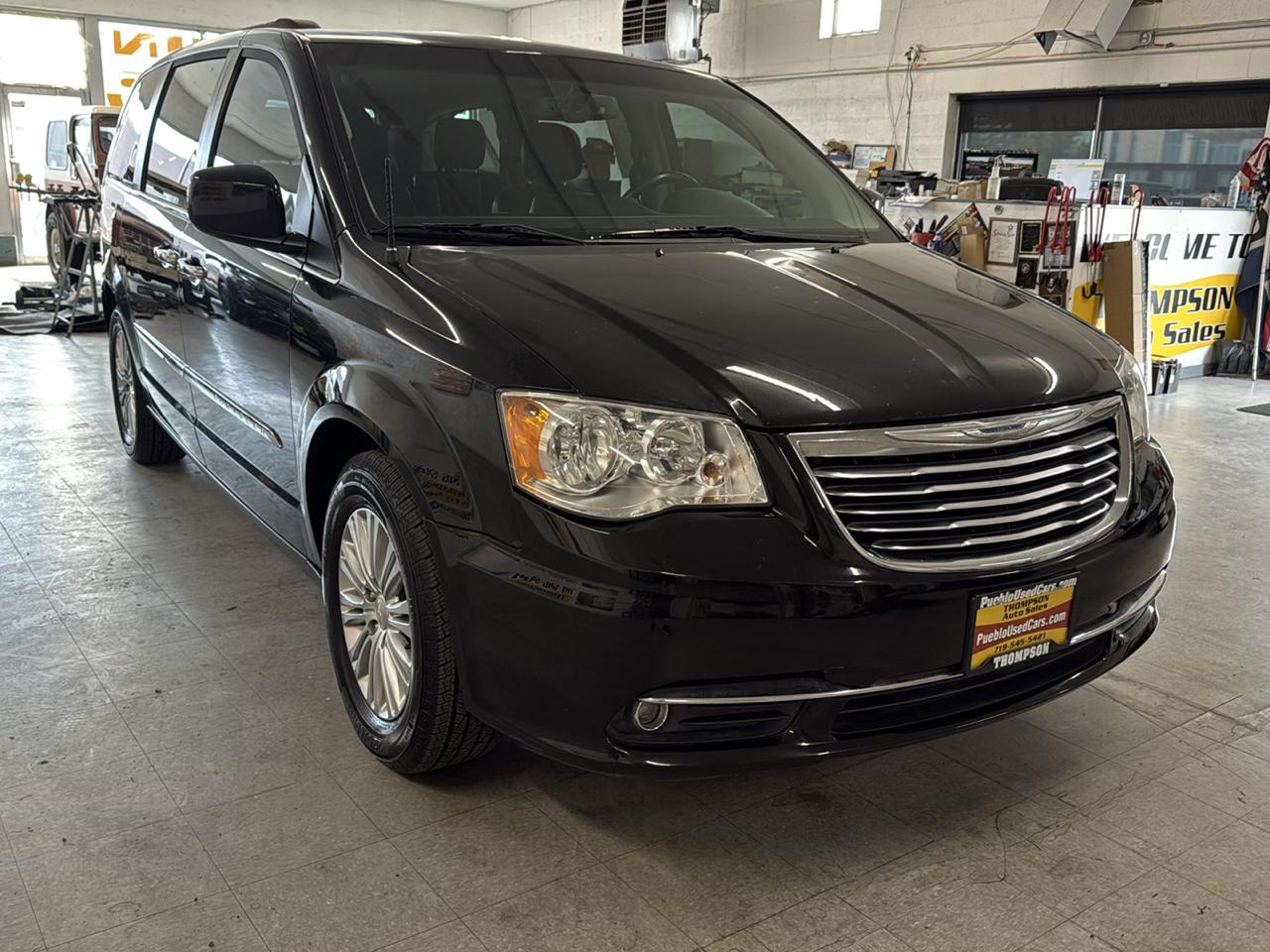 Chrysler Town & Country Touring-L 2016
