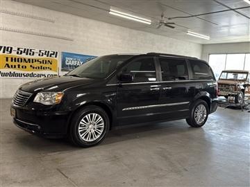 2016 Chrysler Town & Country Touring-L