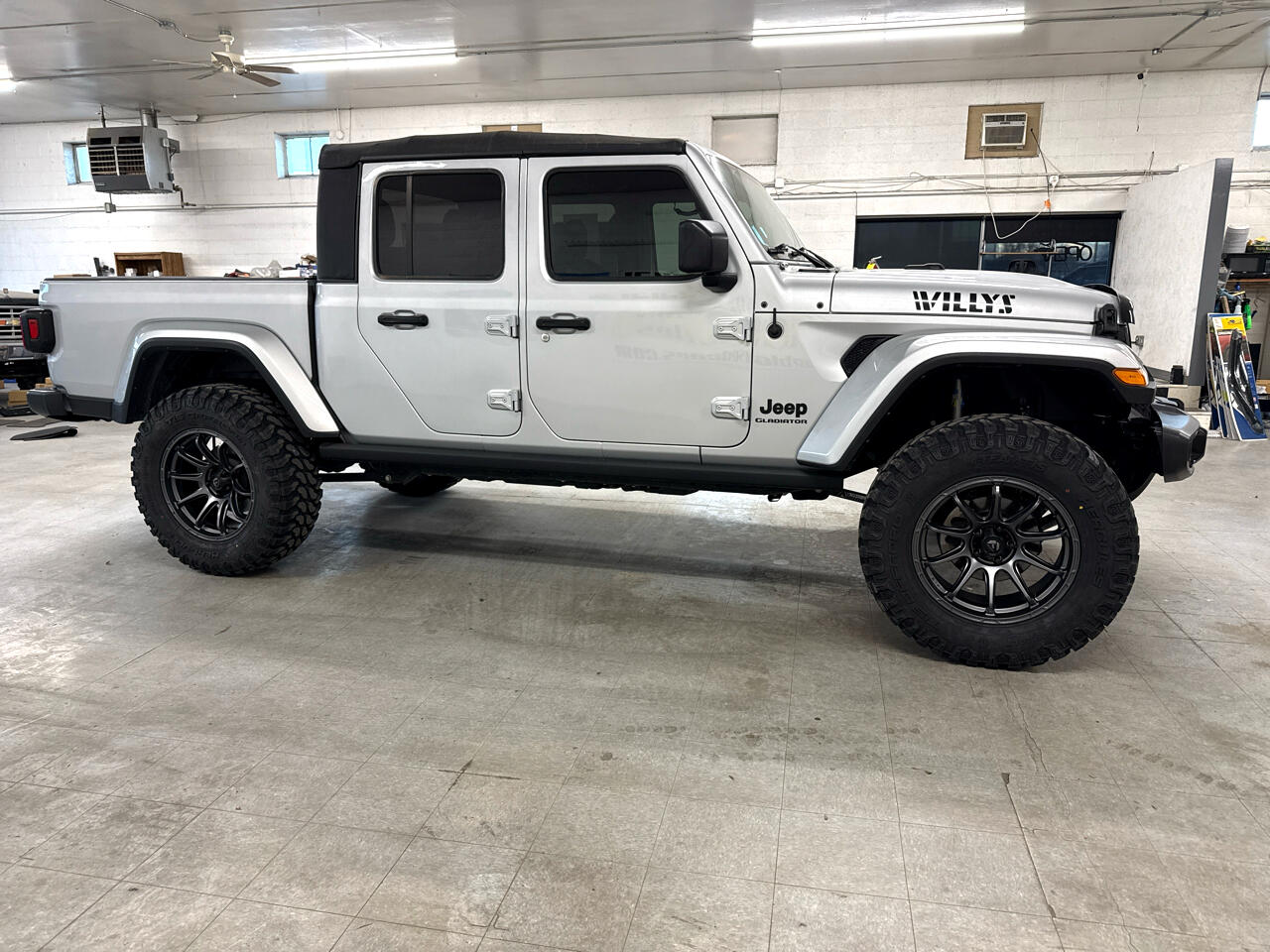 Jeep Gladiator Willys 4x4 2022