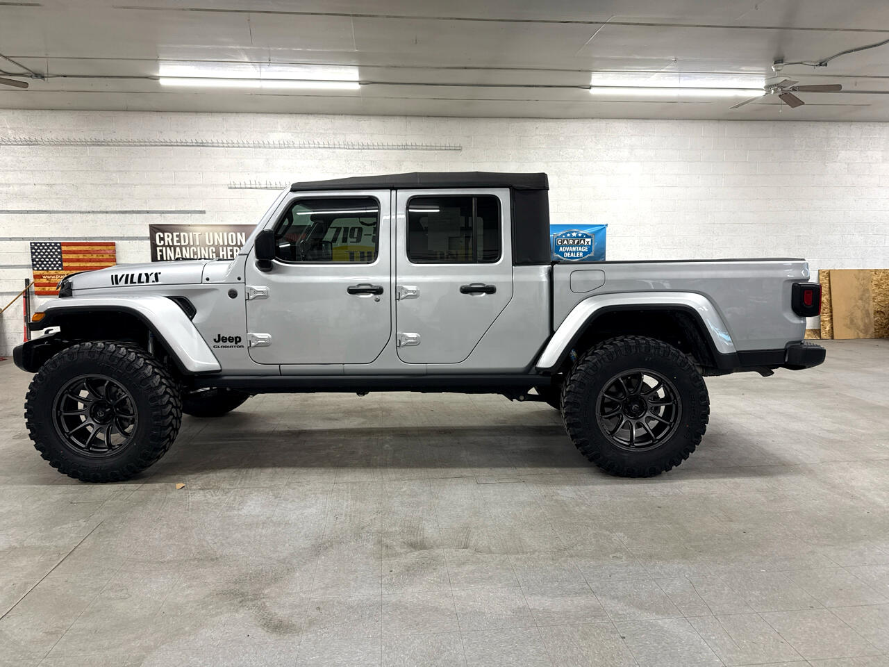 Jeep Gladiator Willys 4x4 2022