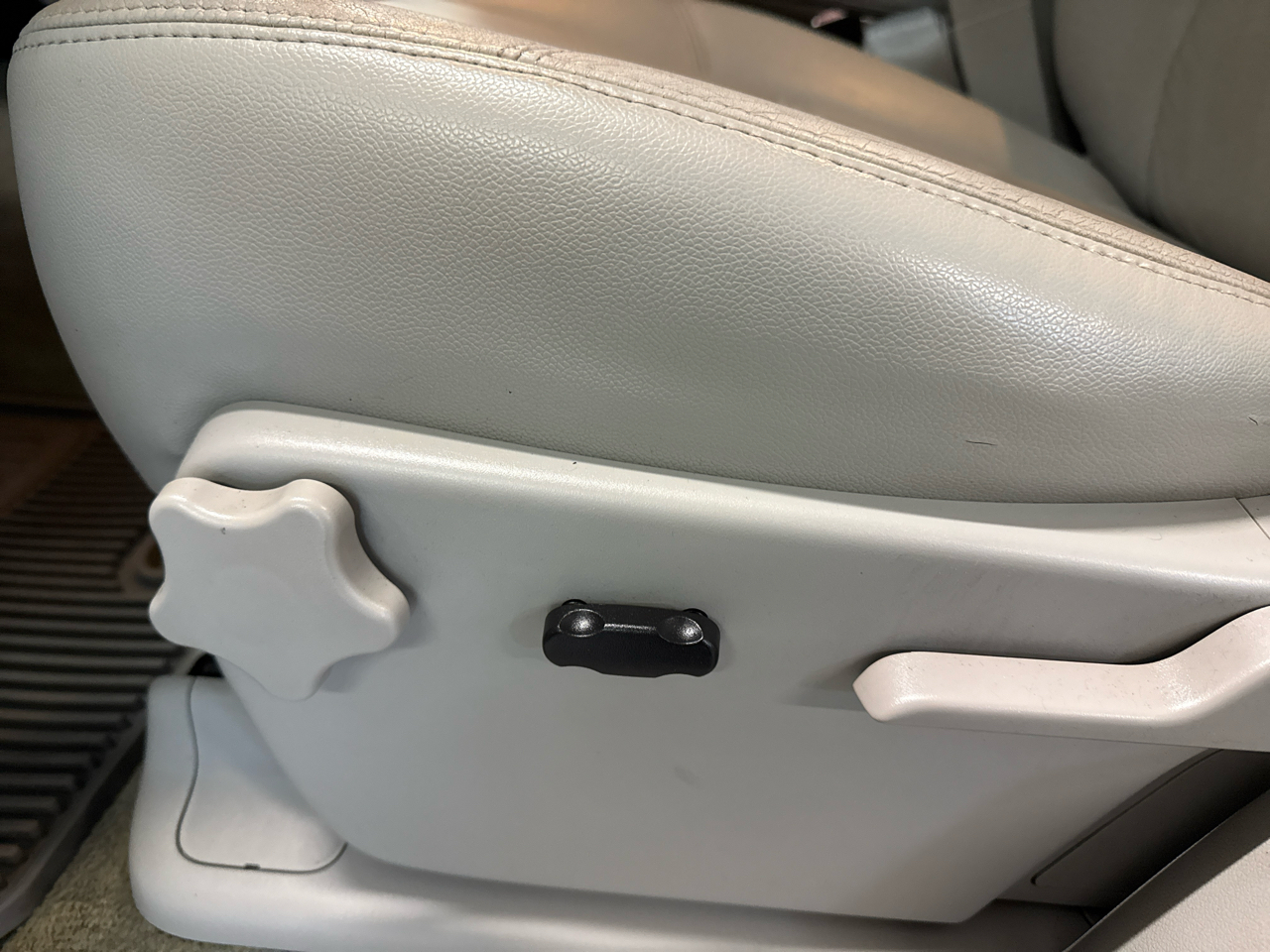 GMC Sierra 1500 SLE Ext. Cab 2WD 2011