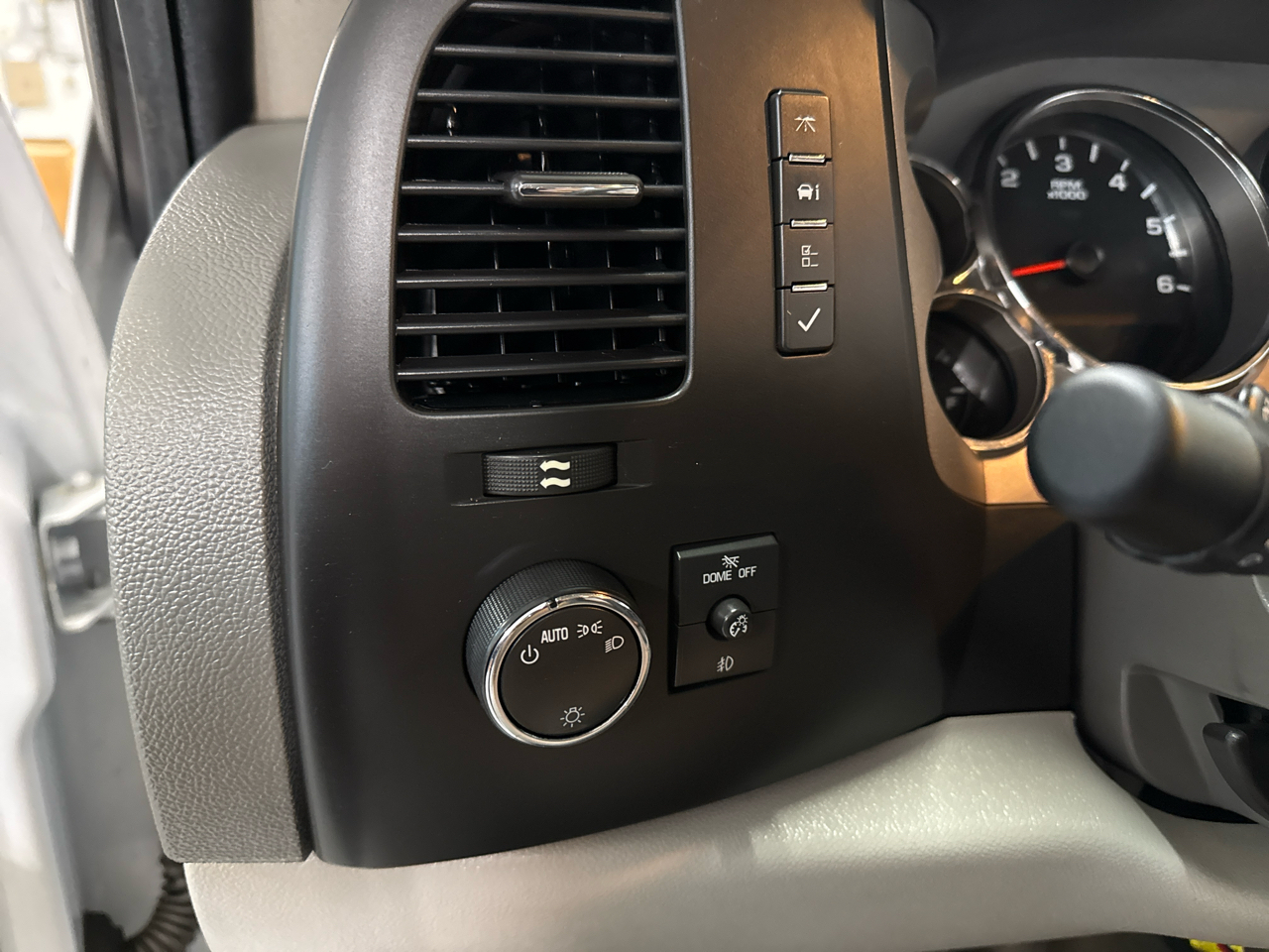 GMC Sierra 1500 SLE Ext. Cab 2WD 2011