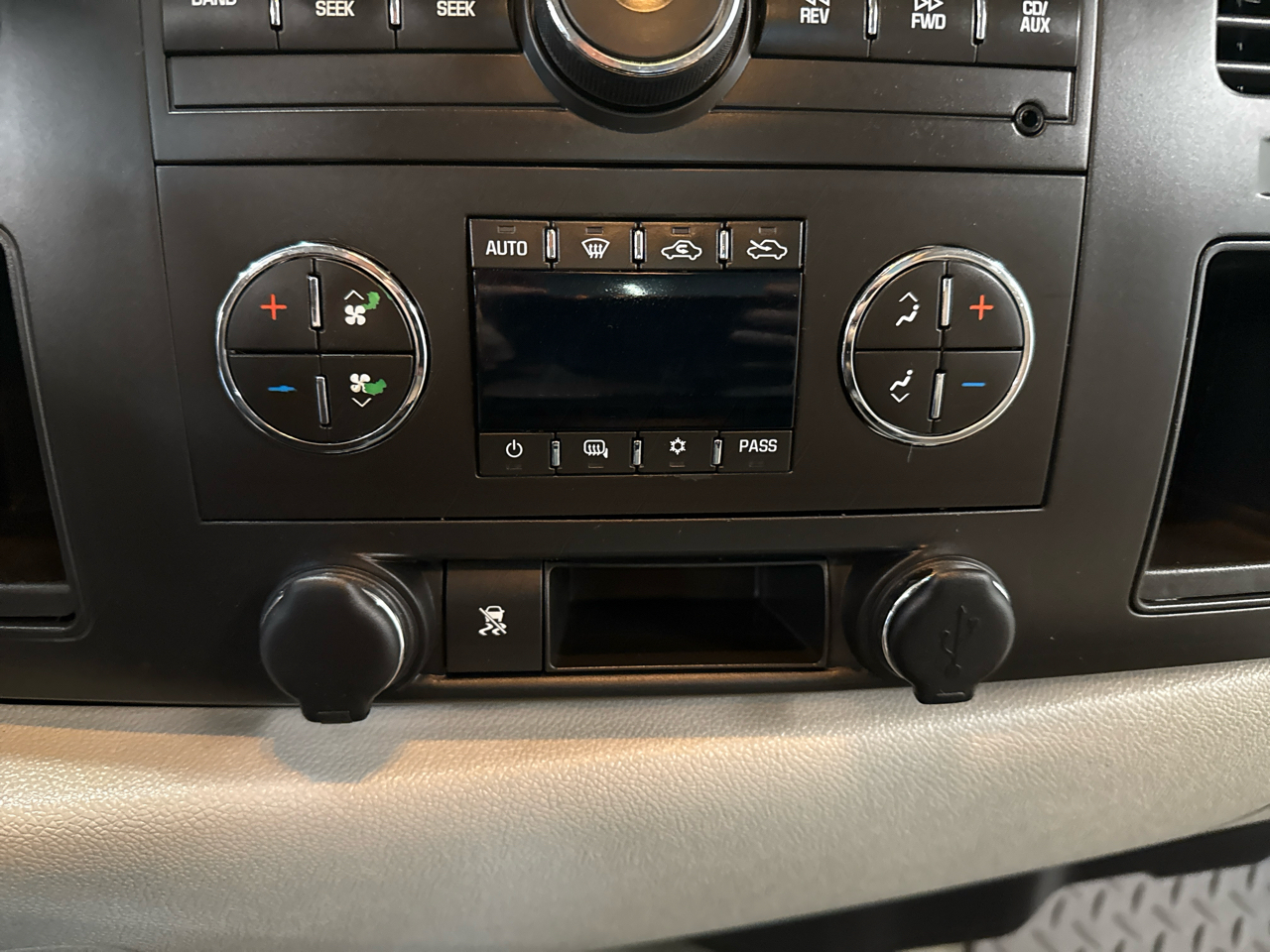 GMC Sierra 1500 SLE Ext. Cab 2WD 2011