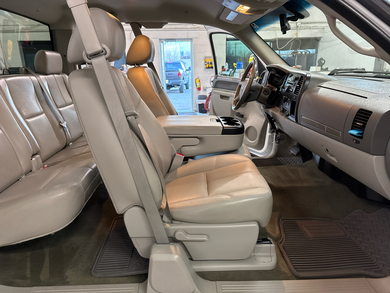 GMC Sierra 1500 SLE Ext. Cab 2WD 2011