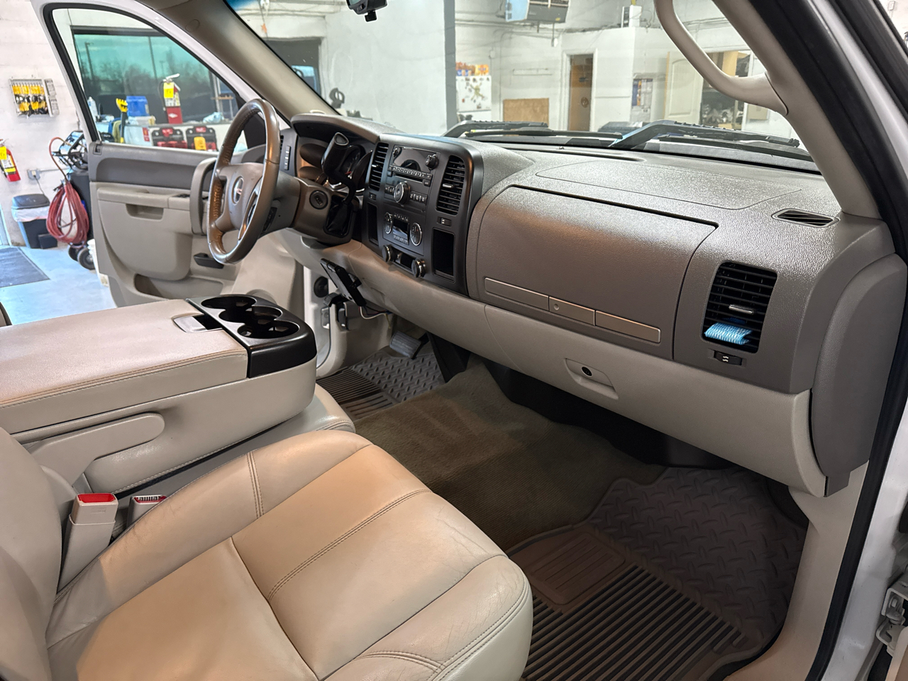 GMC Sierra 1500 SLE Ext. Cab 2WD 2011