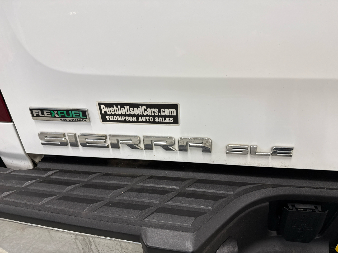 GMC Sierra 1500 SLE Ext. Cab 2WD 2011