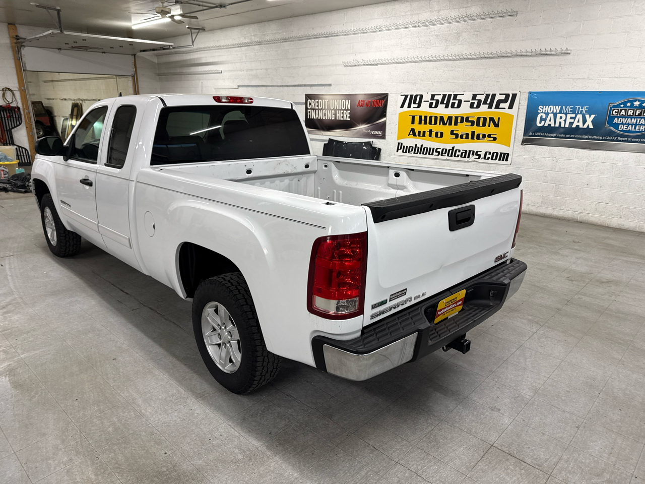 GMC Sierra 1500 SLE Ext. Cab 2WD 2011