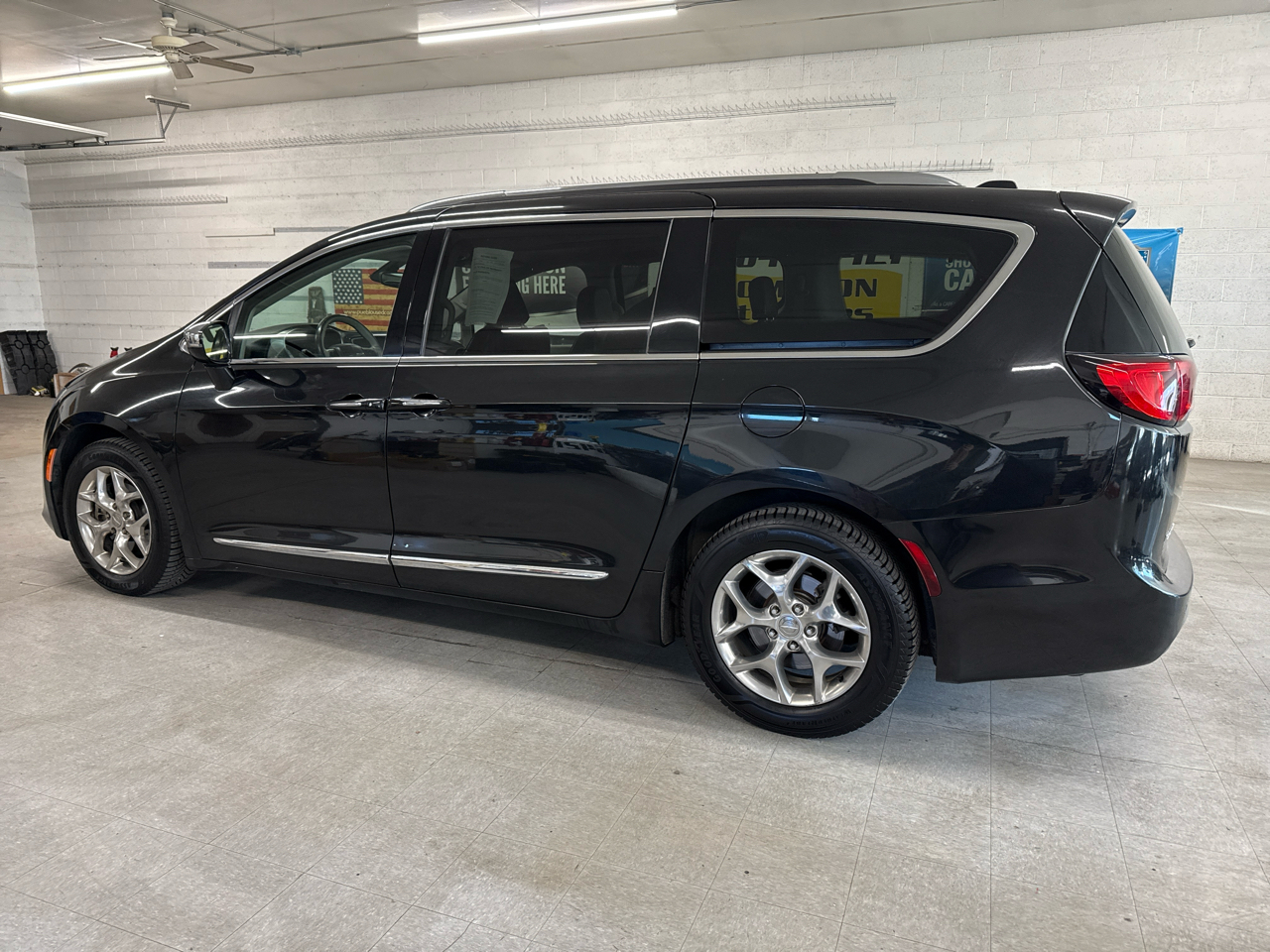 Chrysler Pacifica Limited 2018