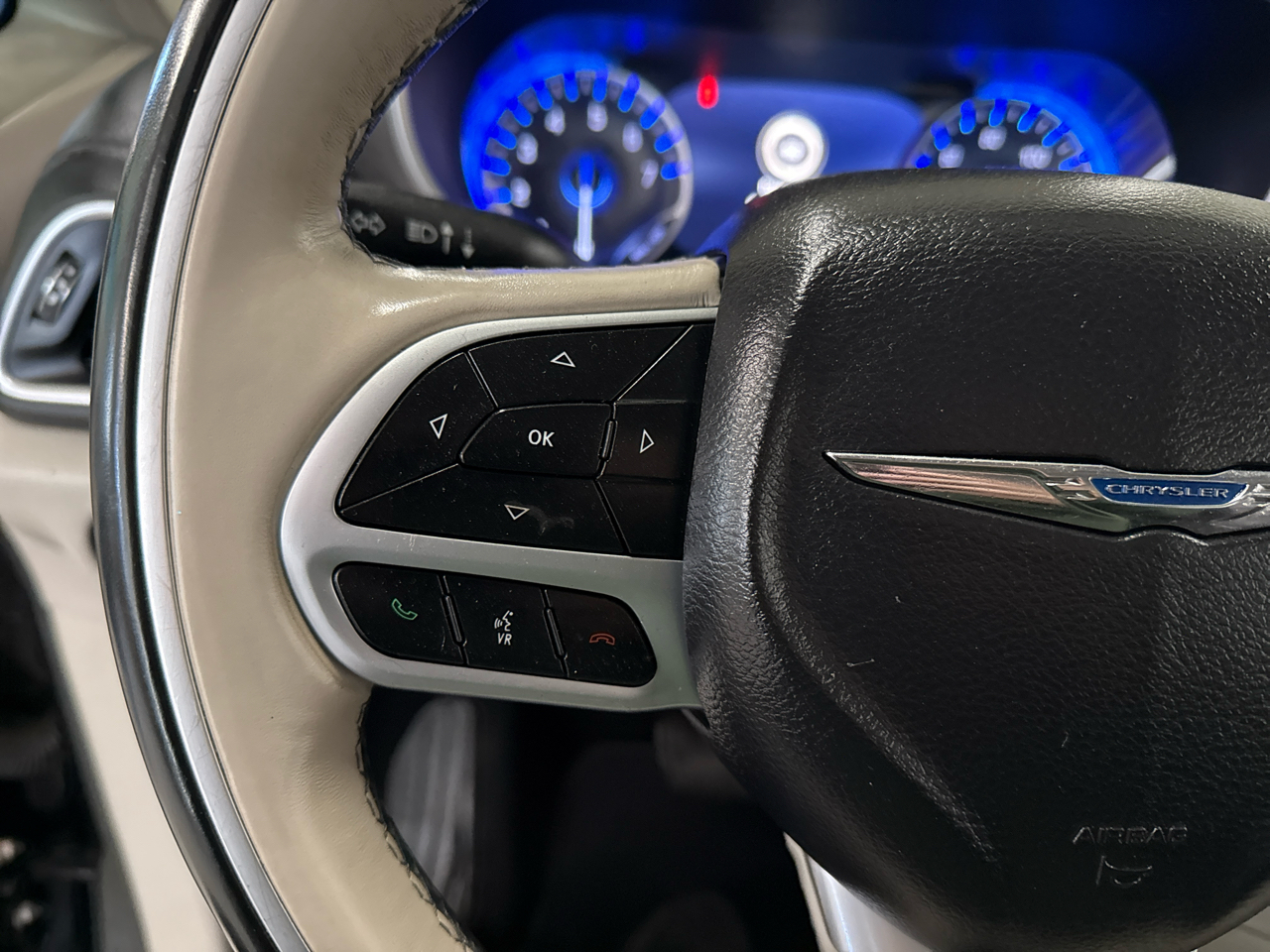 Chrysler Pacifica Limited 2018