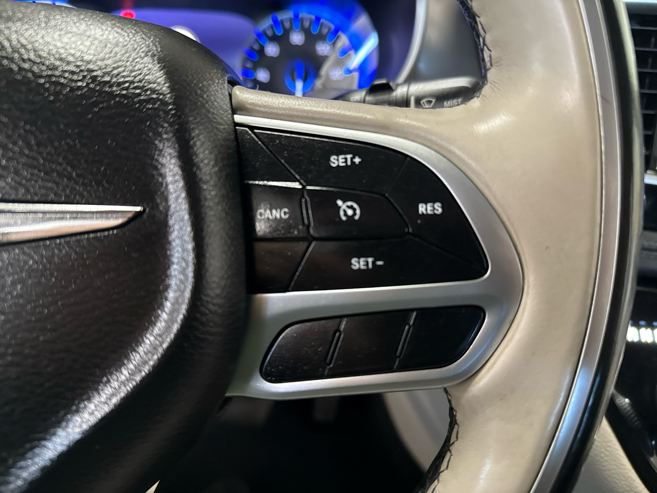 Chrysler Pacifica Limited 2018