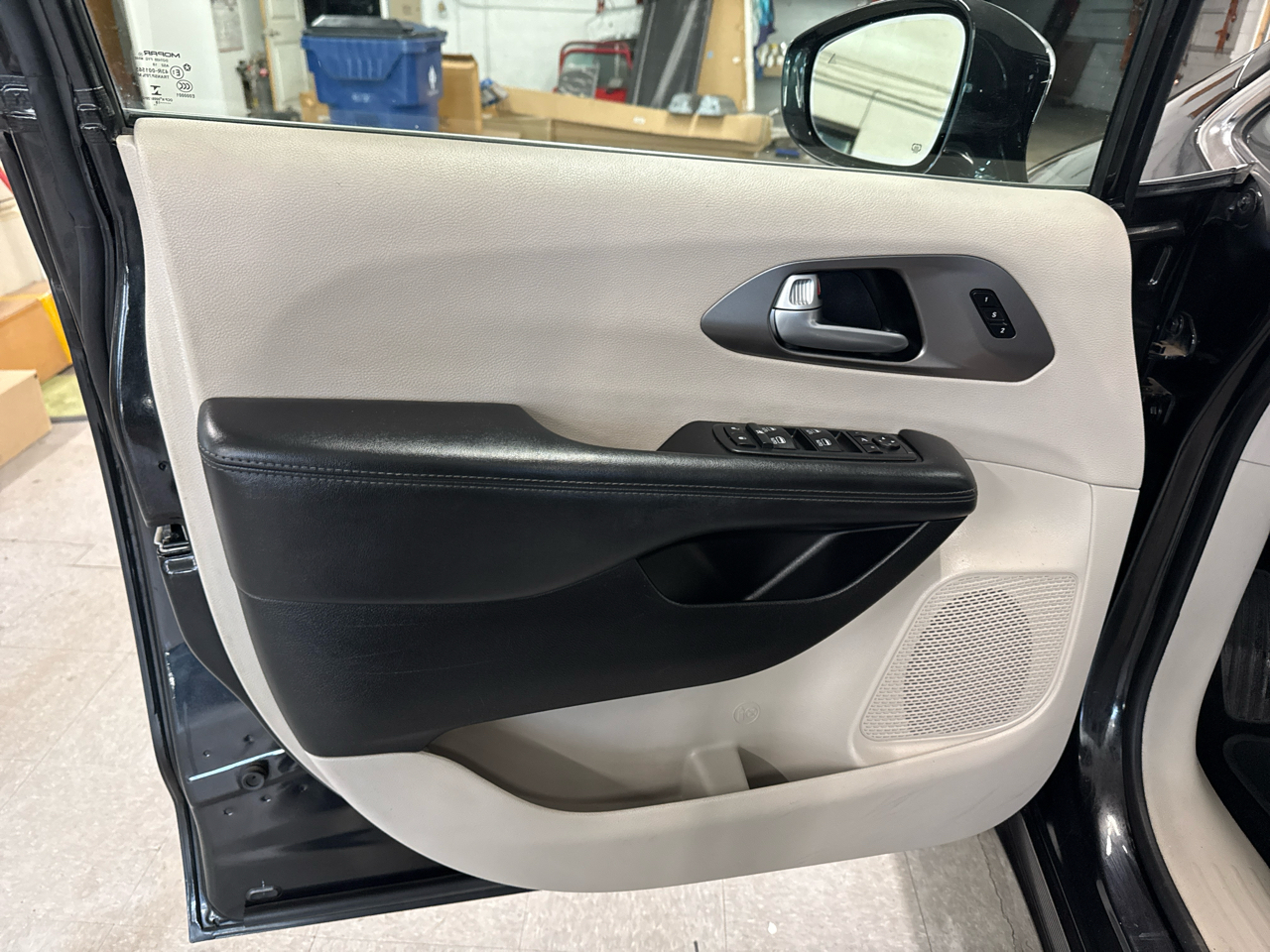 Chrysler Pacifica Limited 2018