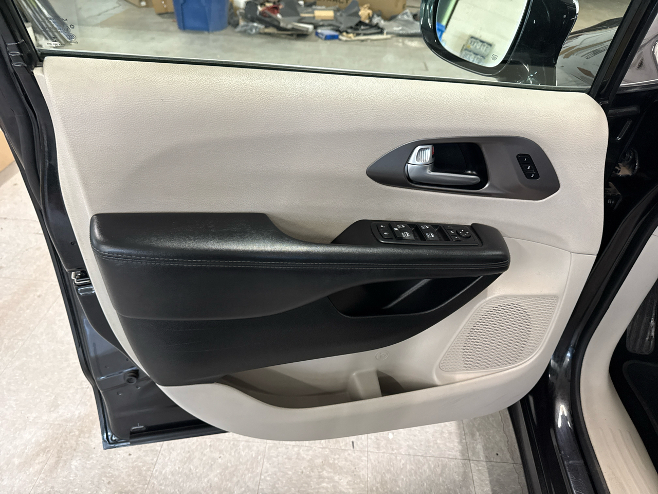 Chrysler Pacifica Limited 2018