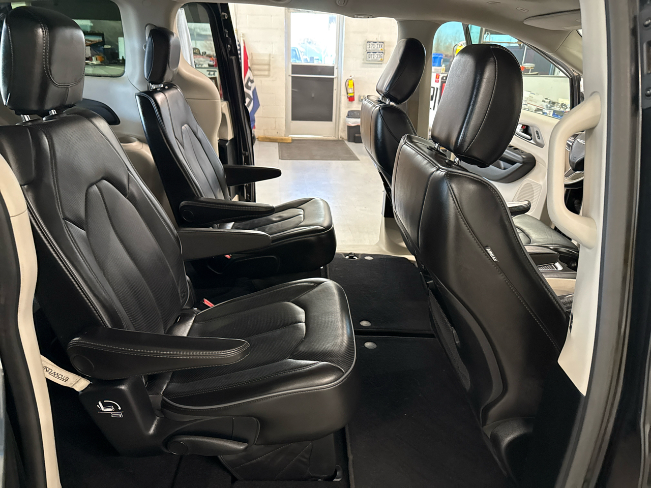 Chrysler Pacifica Limited 2018