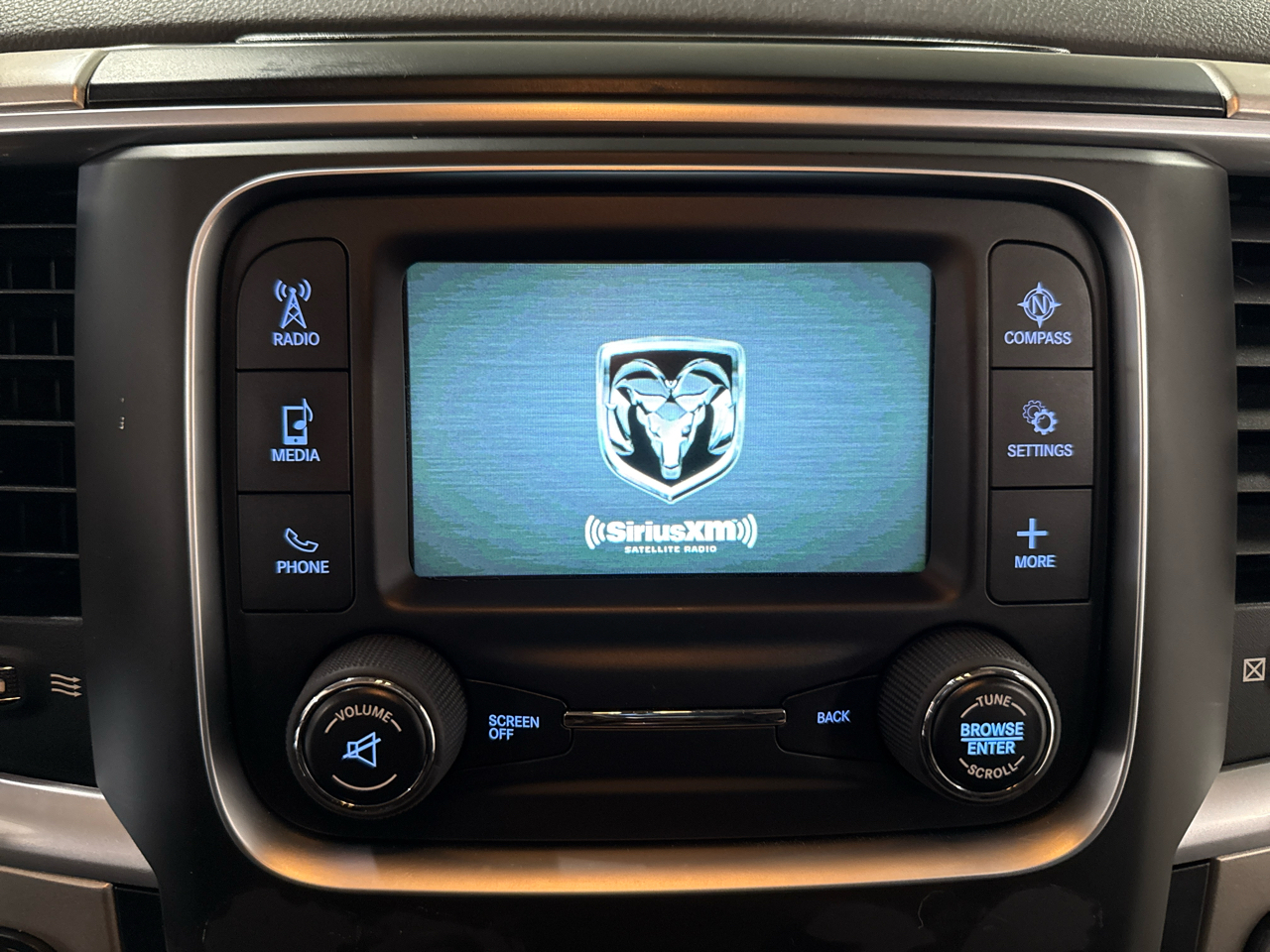 RAM 1500 Classic  2020