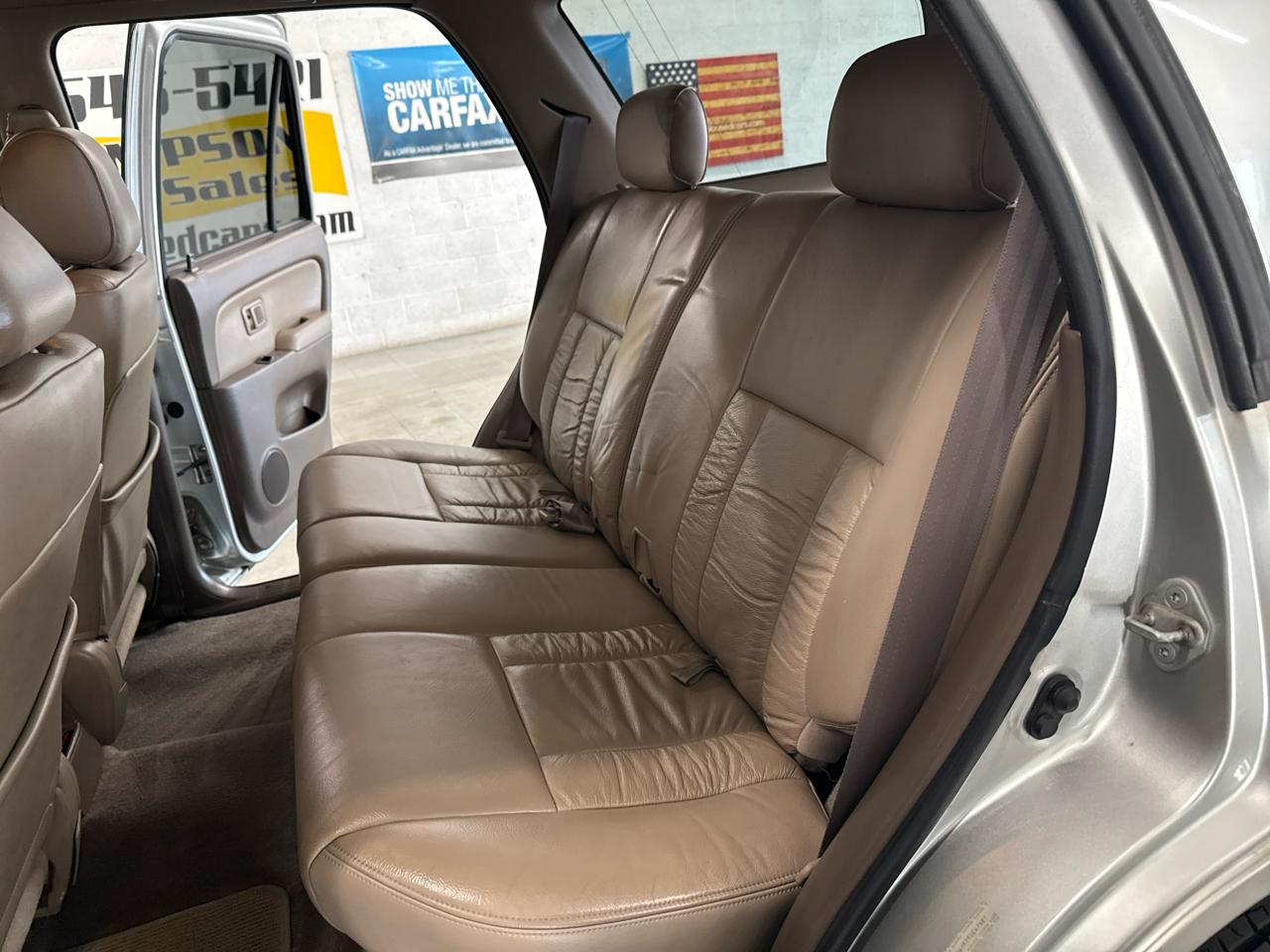 Toyota 4Runner Limited 4WD 2001