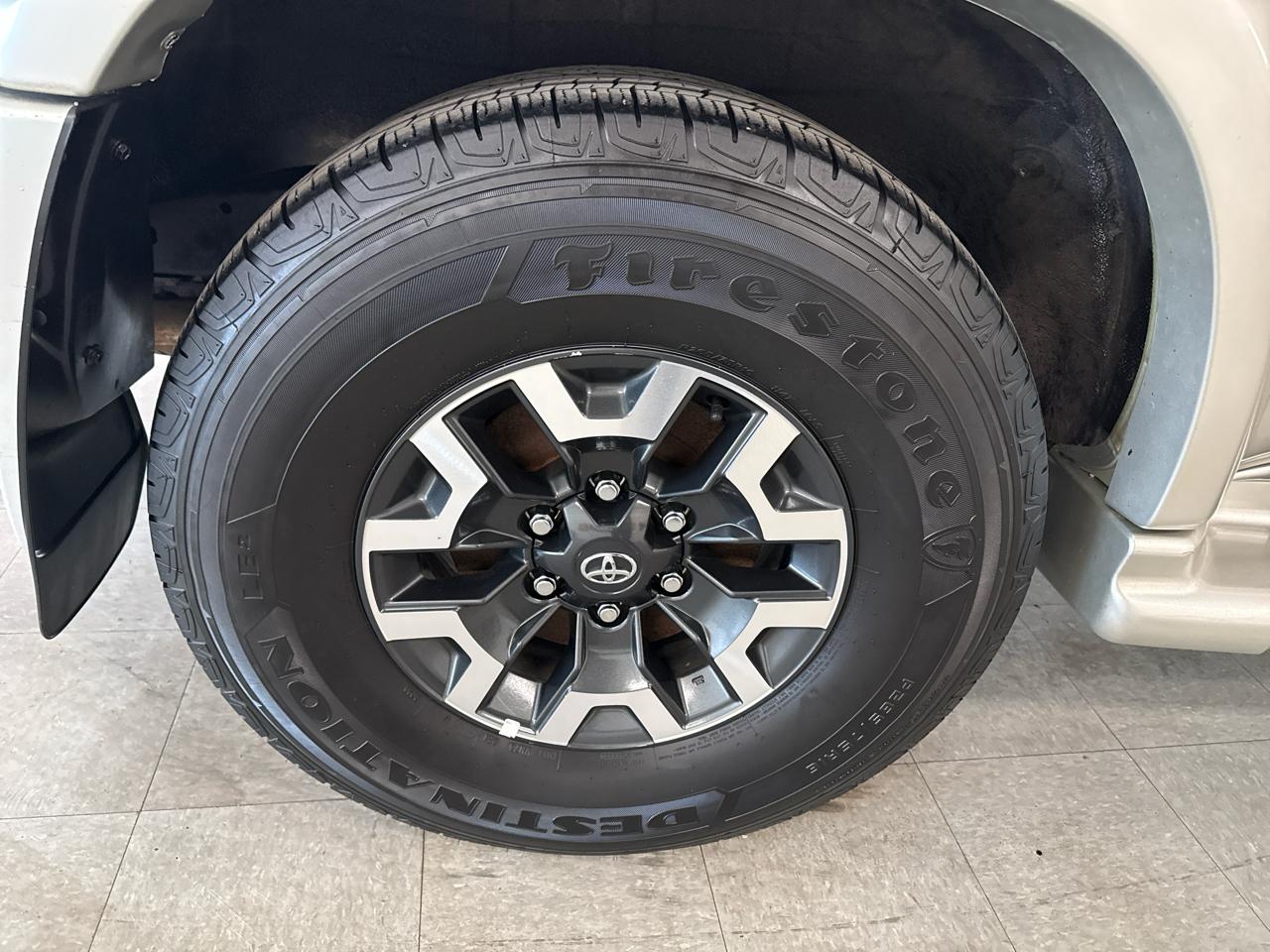 Toyota 4Runner Limited 4WD 2001