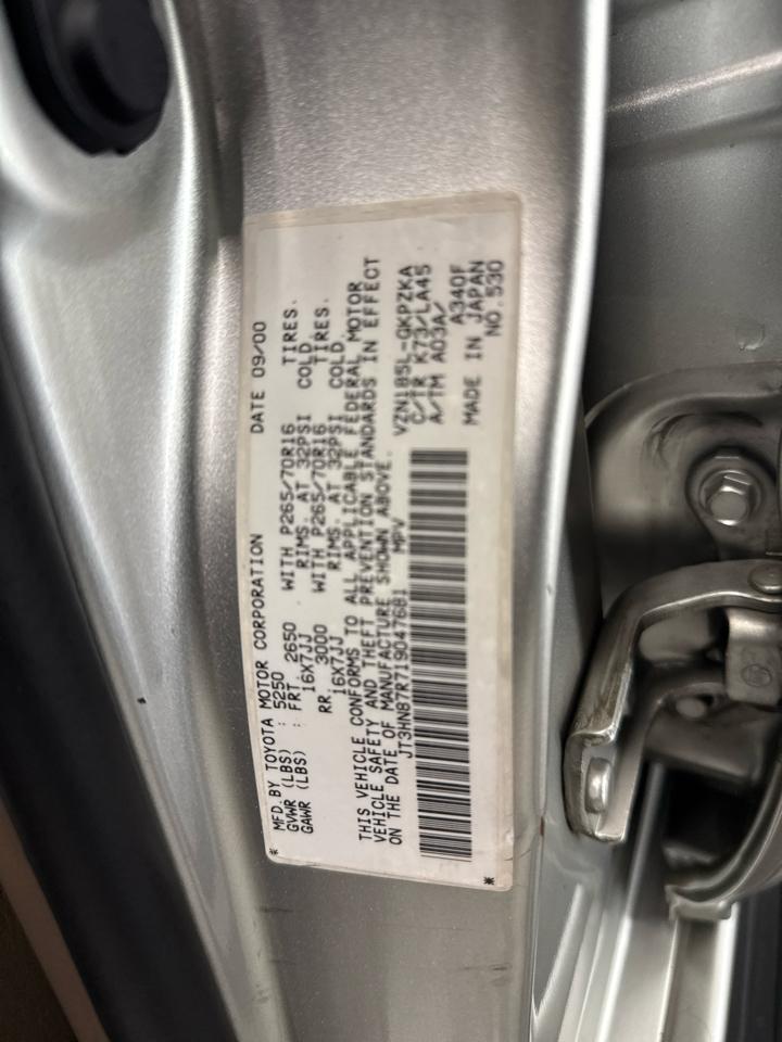 Toyota 4Runner Limited 4WD 2001