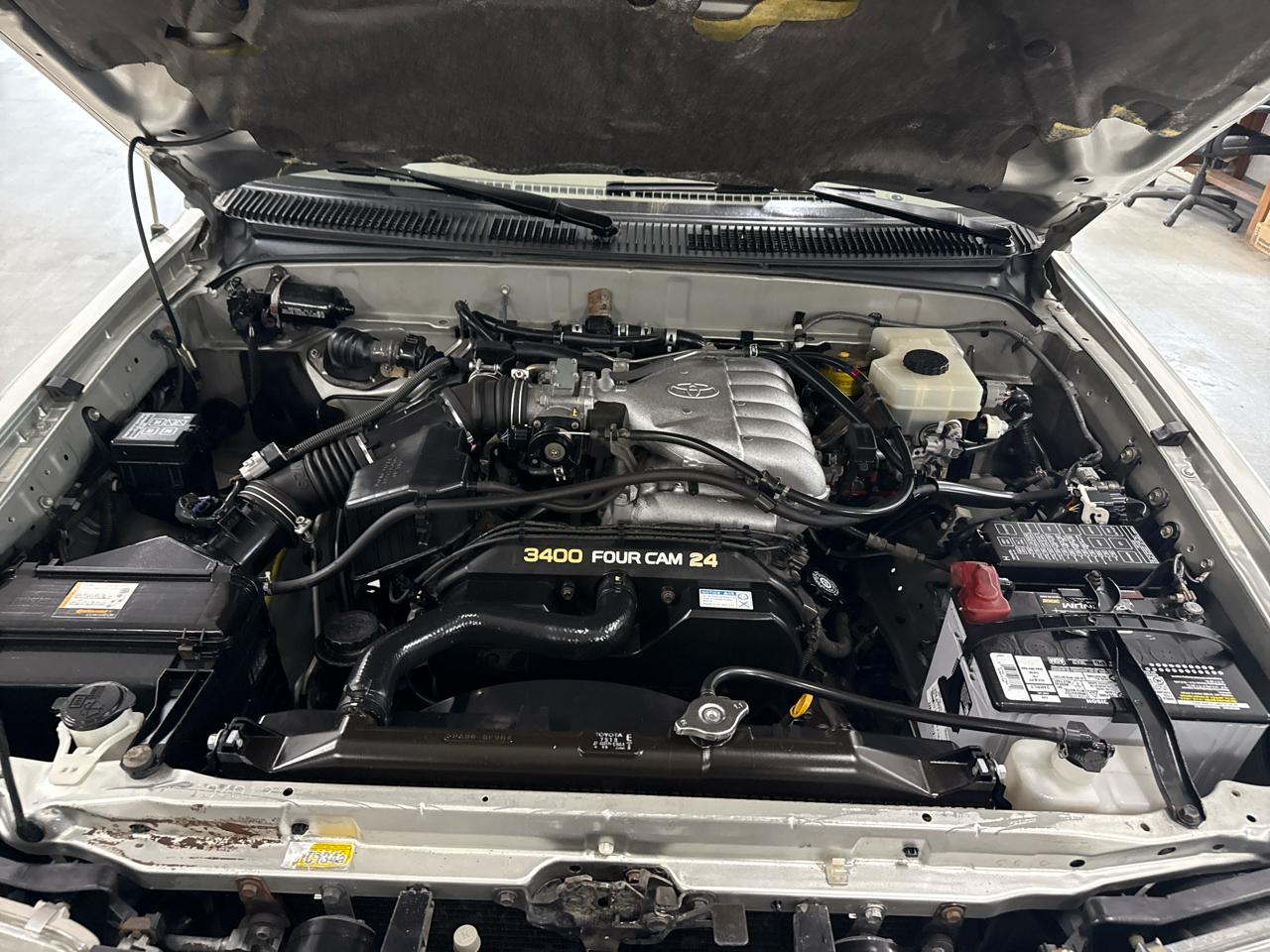 Toyota 4Runner Limited 4WD 2001