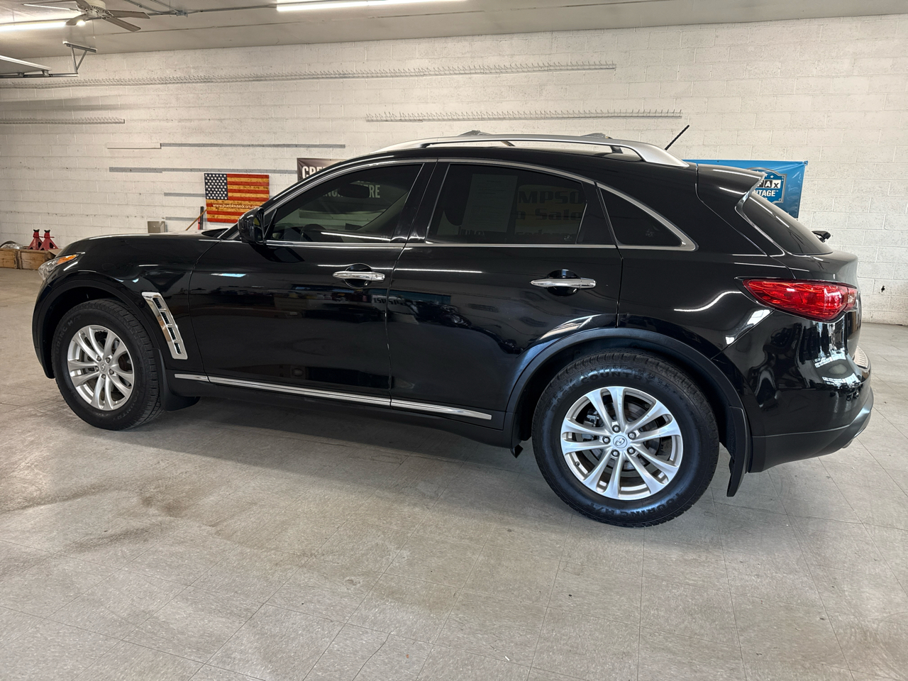 Infiniti FX35  2012