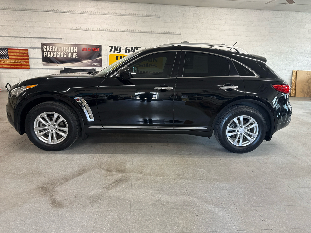 Infiniti FX35  2012