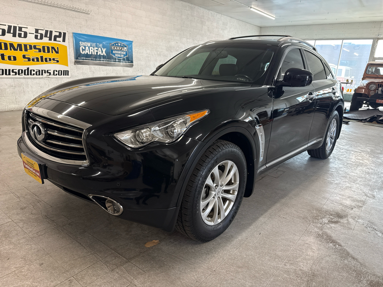 Infiniti FX35  2012