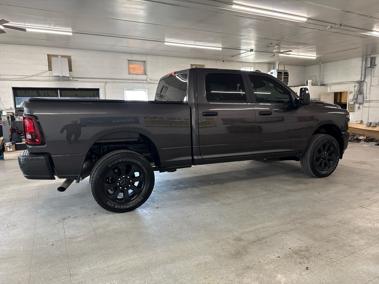 RAM 2500 Big Horn Crew Cab 4WD 2025