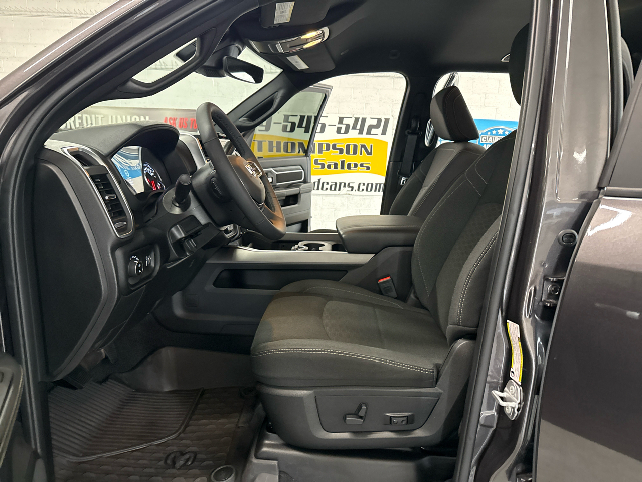 RAM 2500 Big Horn Crew Cab 4WD 2025