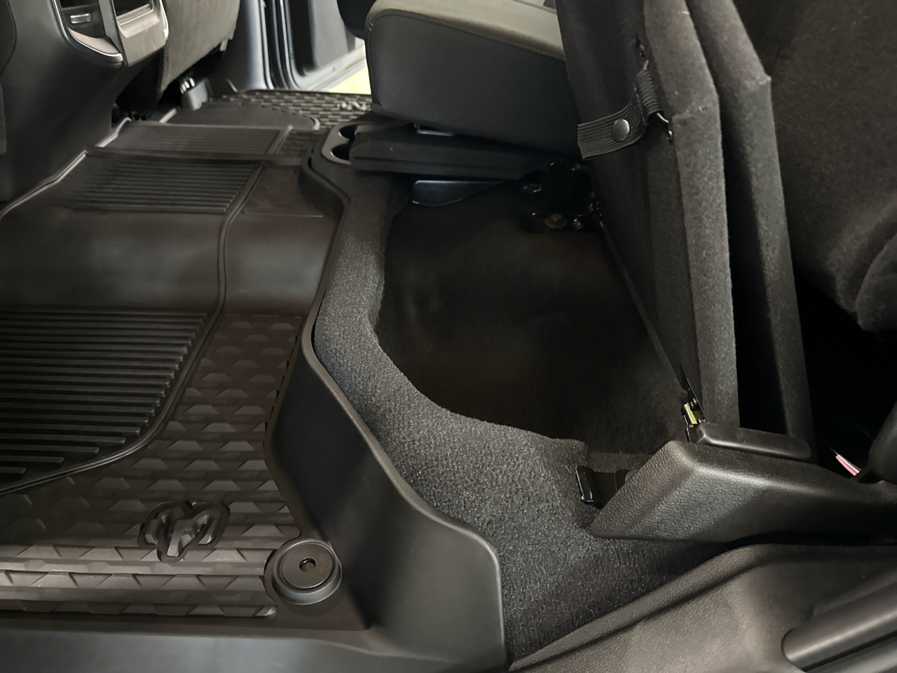 RAM 2500 Big Horn Crew Cab 4WD 2025