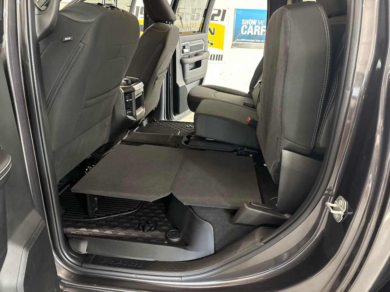 RAM 2500 Big Horn Crew Cab 4WD 2025