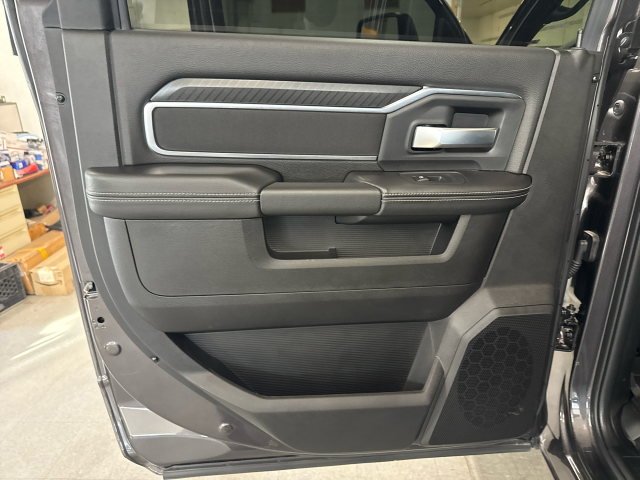 RAM 2500 Big Horn Crew Cab 4WD 2025