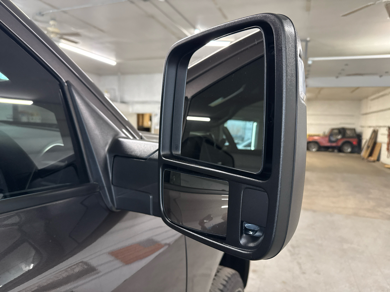 RAM 2500 Big Horn Crew Cab 4WD 2025