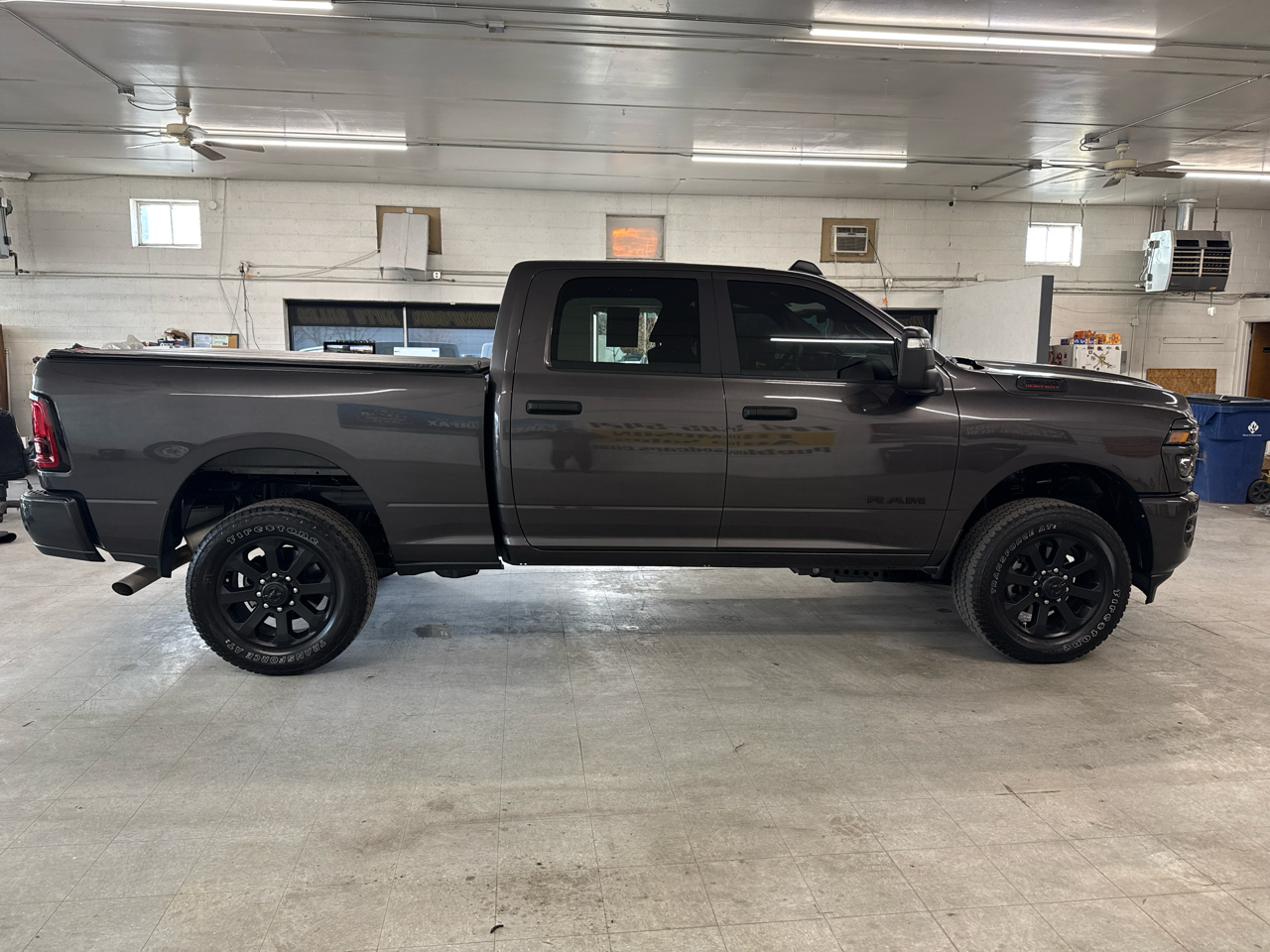 RAM 2500 Big Horn Crew Cab 4WD 2025