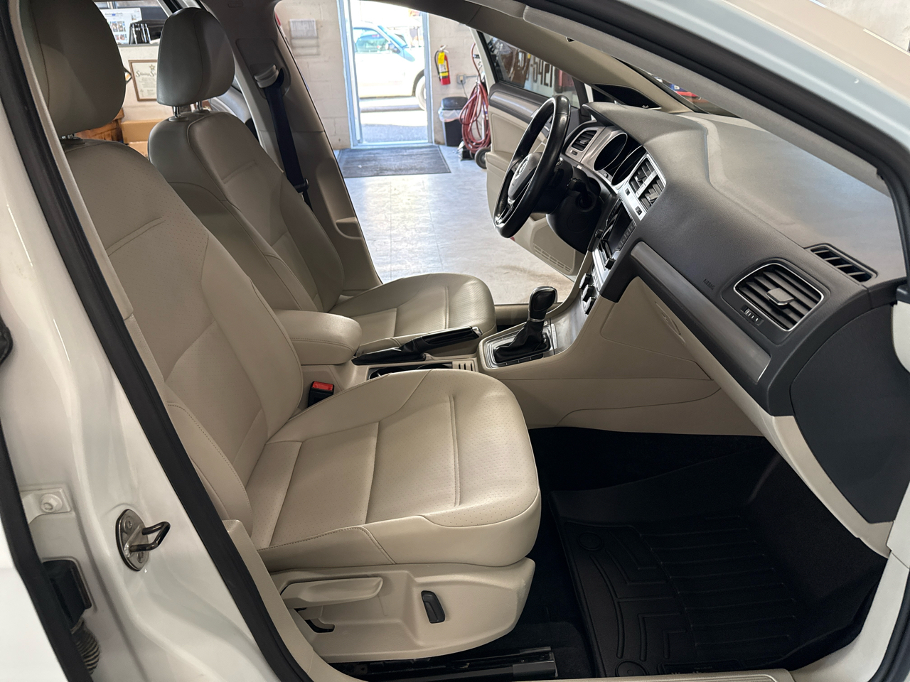 Volkswagen Golf SportWagen  2015