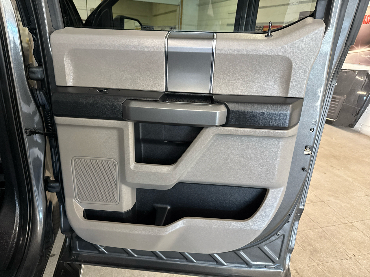 Ford F-150 XLT SuperCrew 4WD 2019