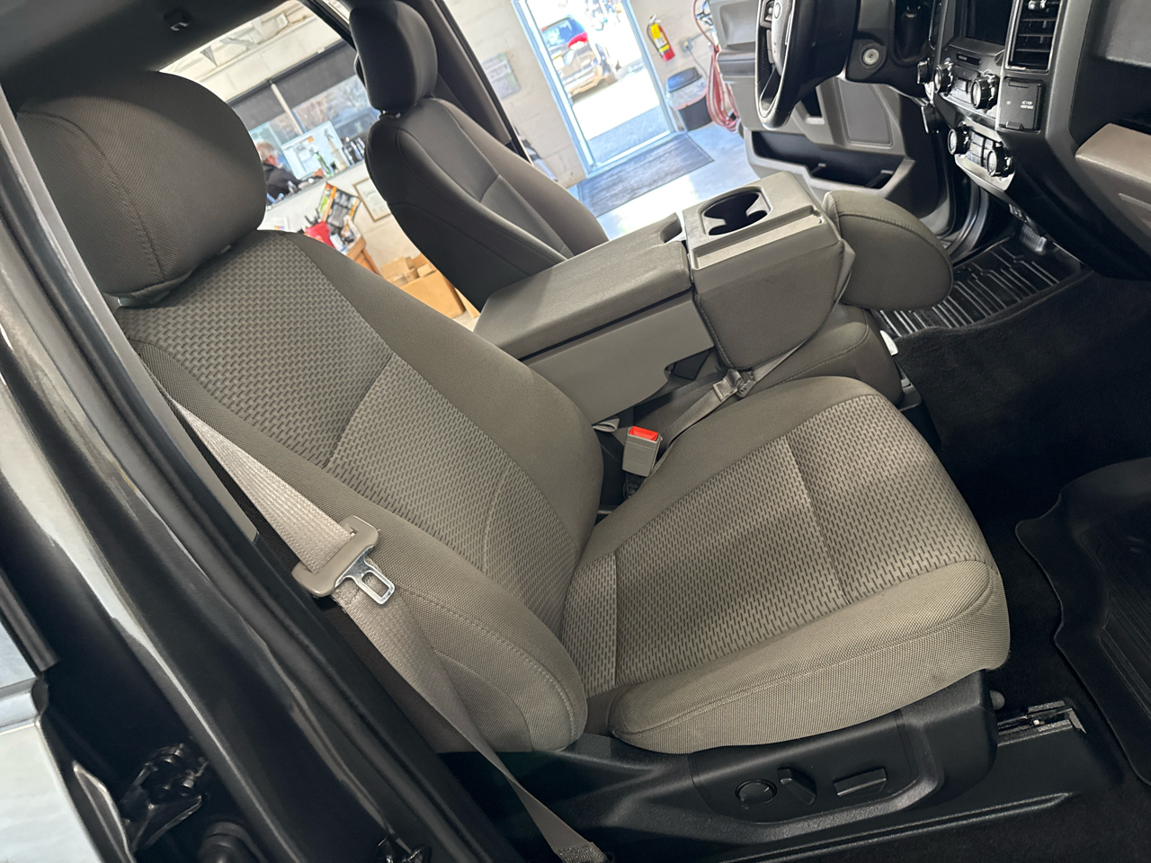 Ford F-150 XLT SuperCrew 4WD 2019