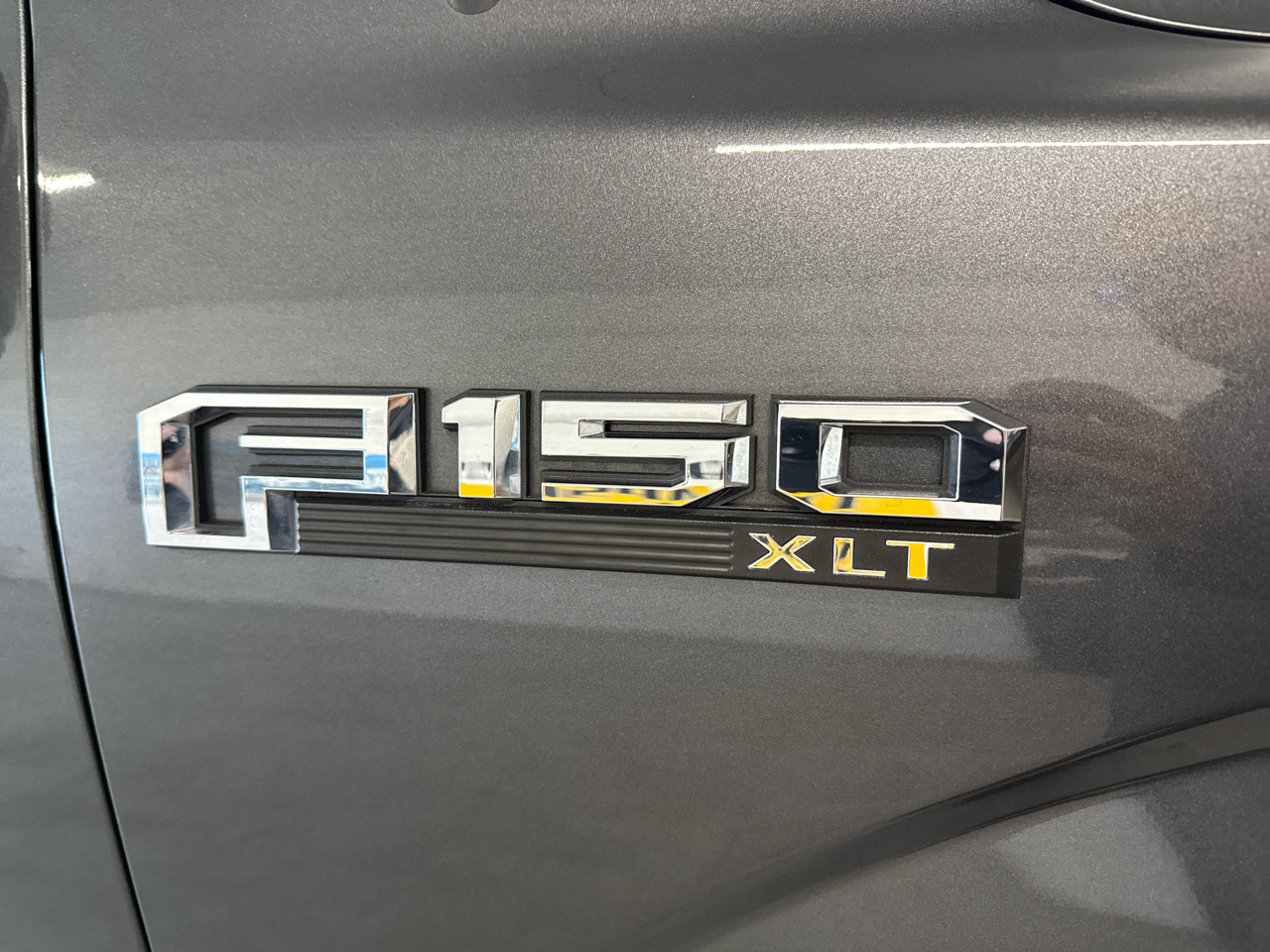 Ford F-150 XLT SuperCrew 4WD 2019