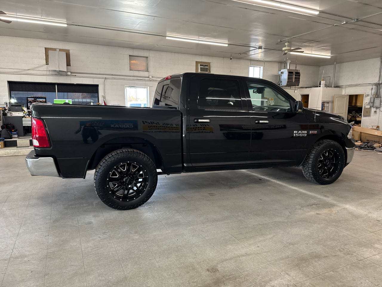 RAM 1500 Big Horn Crew Cab 4WD 2018